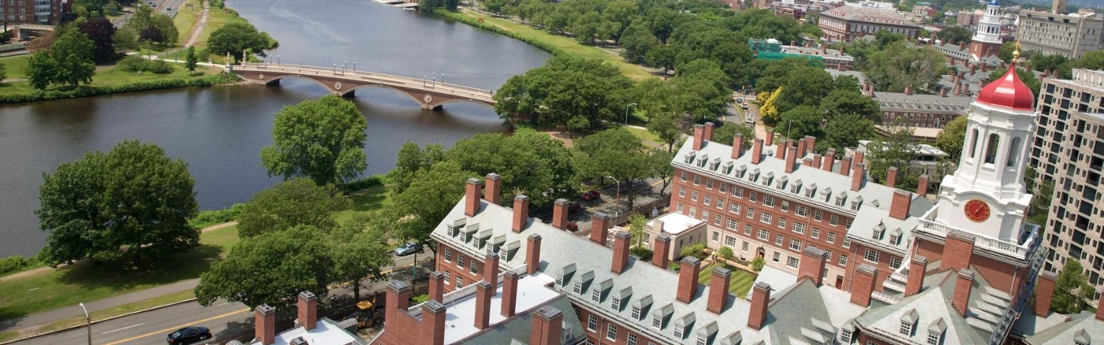 Family-Friendly Hotels Near Harvard: Perfect Stays for Parents and Kids