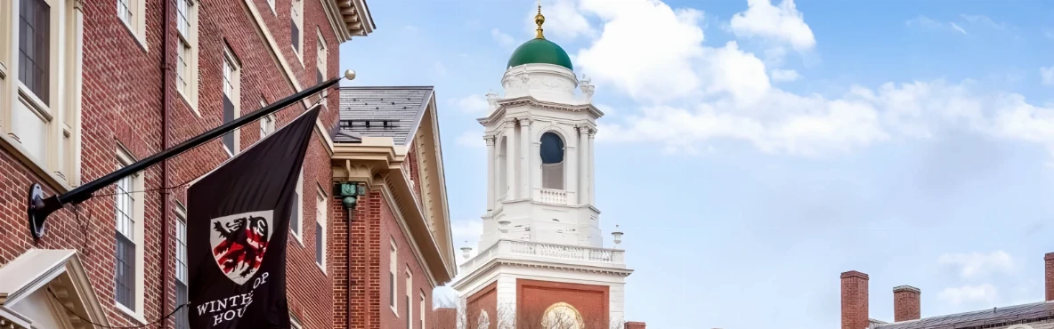 Top Hotels with EV Charging Stations Near Harvard University
